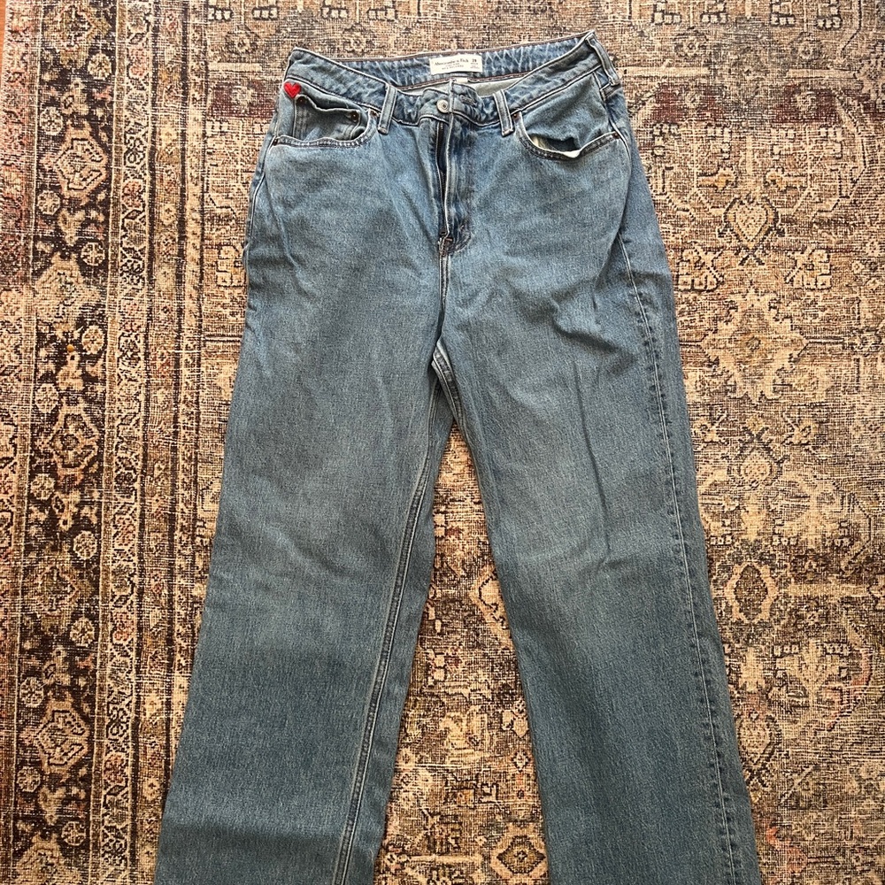 Abercrombie & Fitch Light Blue High-Rise Relaxed Jeans